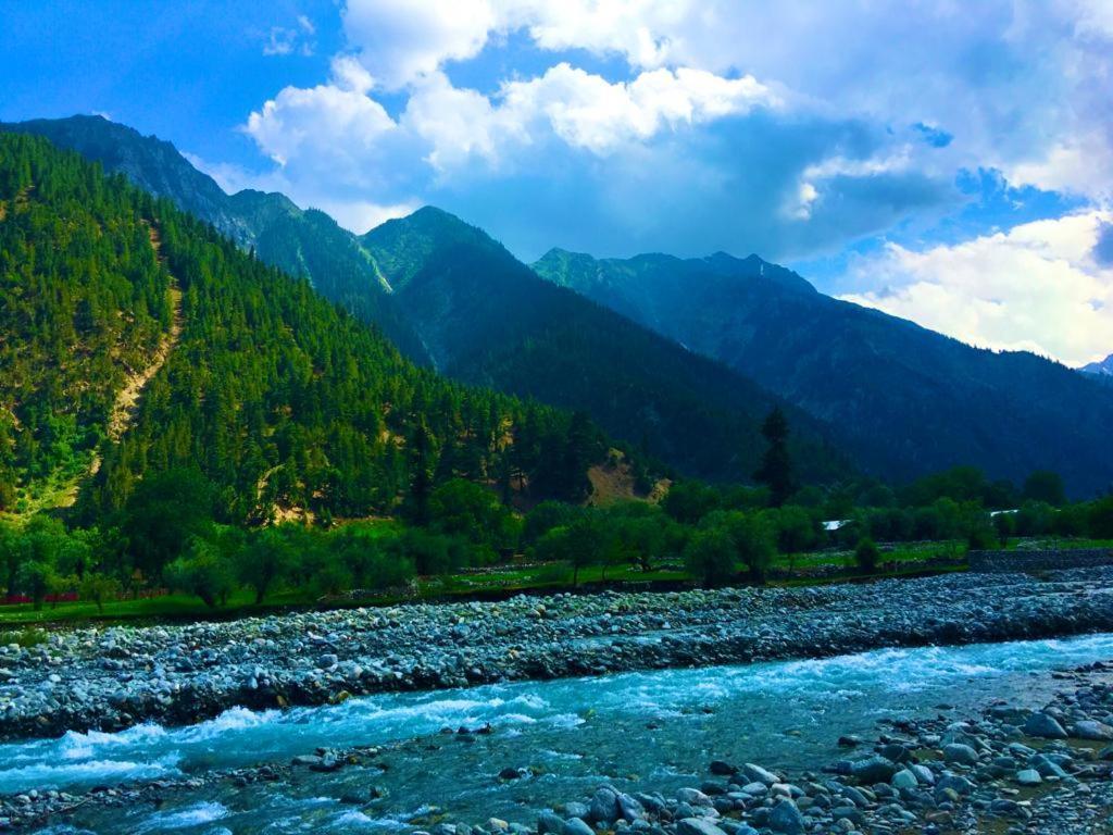 Chitral Inn Resort Exterior photo
