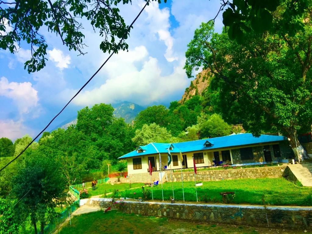 Chitral Inn Resort Exterior photo