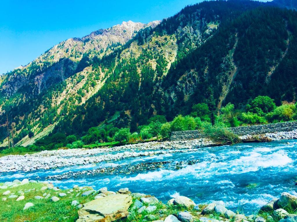Chitral Inn Resort Exterior photo