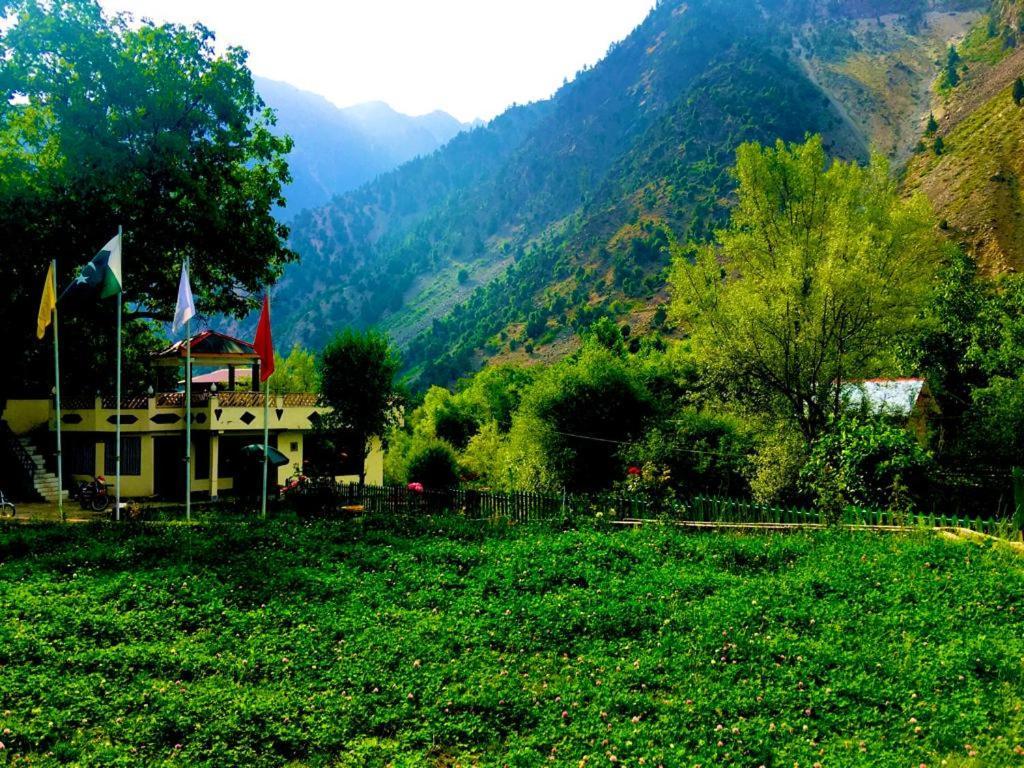 Chitral Inn Resort Exterior photo