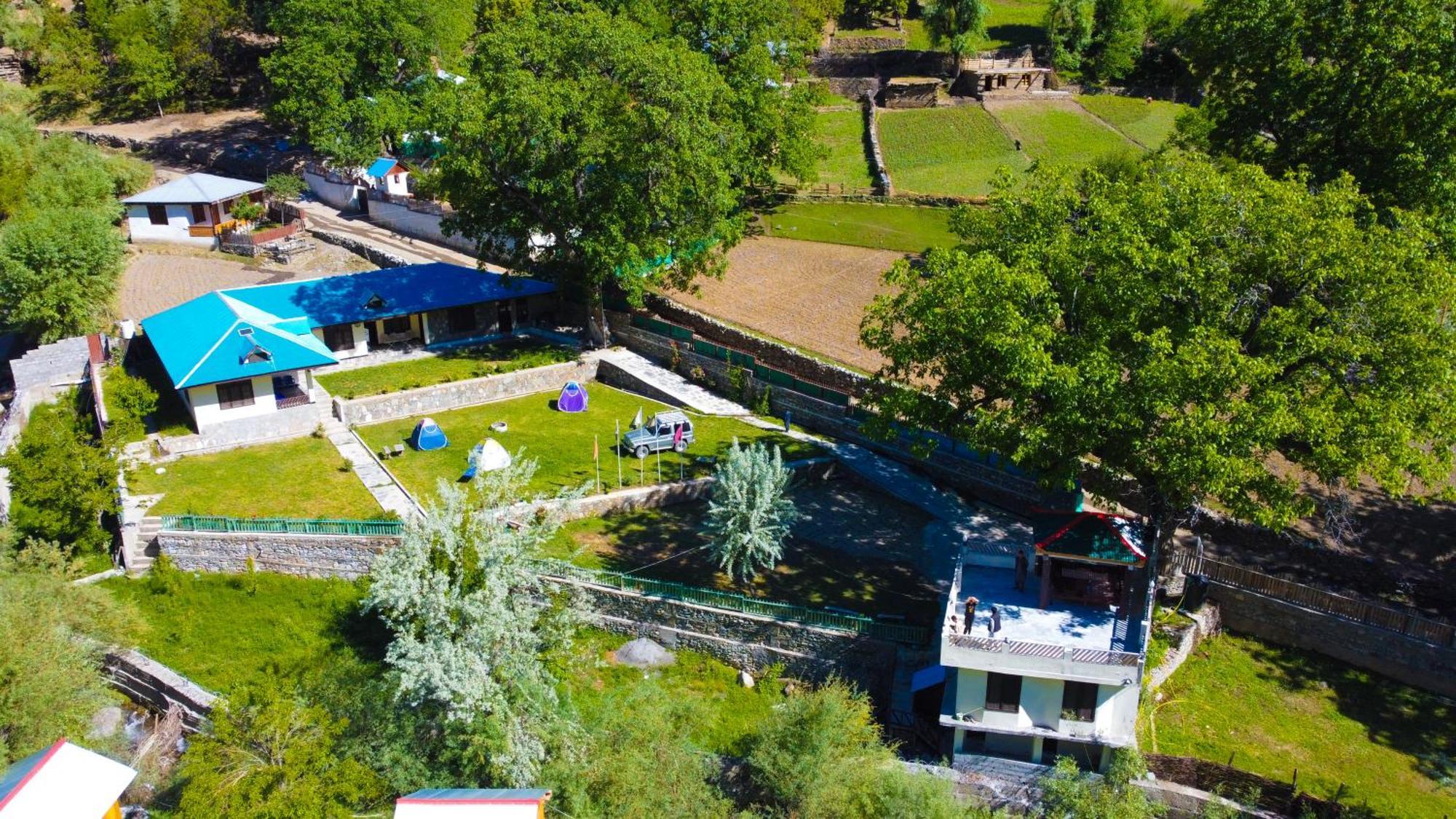 Chitral Inn Resort Exterior photo