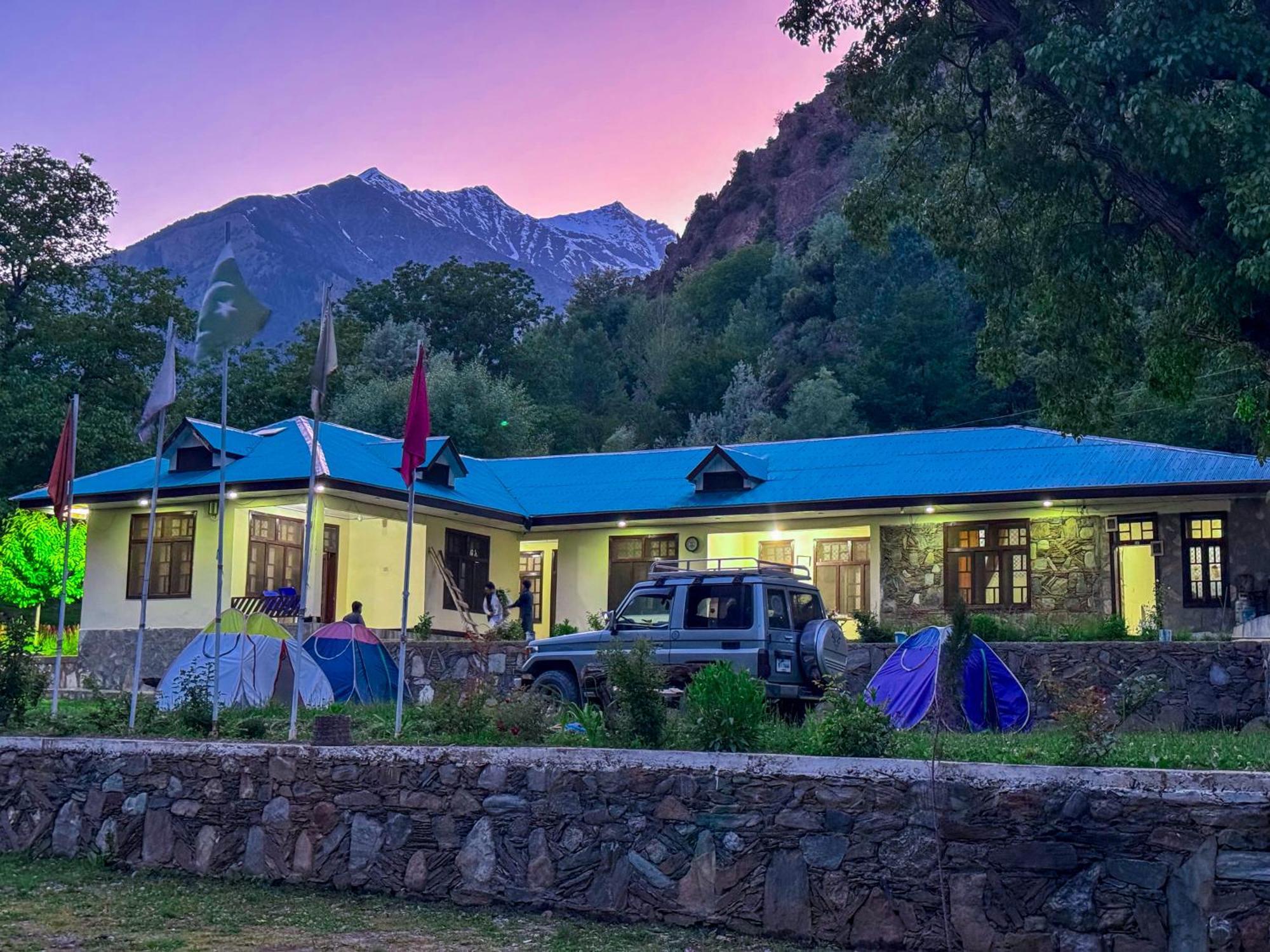 Chitral Inn Resort Exterior photo